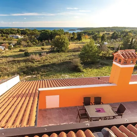 Nice In With House Sea View Apartment